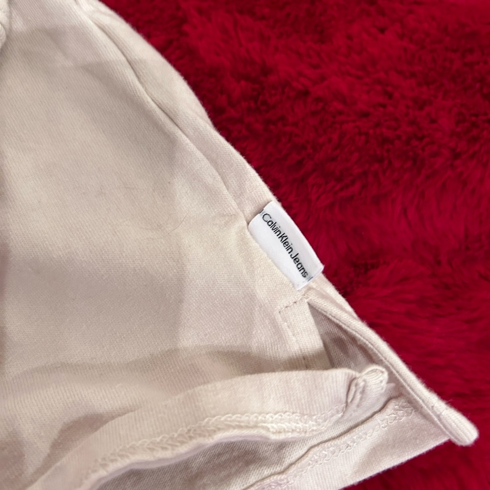 Calvin Klein basic tee - Picture 4 of 8